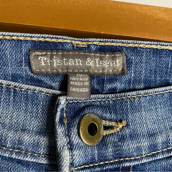 Tristan & Iseut Women's Y2K Vintage Boho Embroidered Flare Denim - Picture 4 of 8